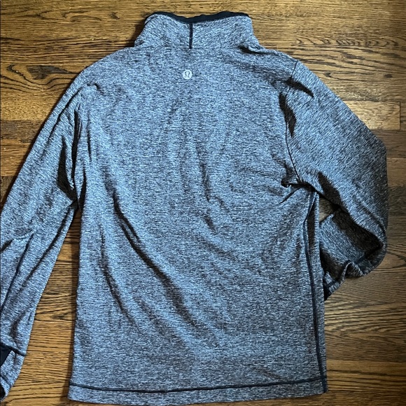 lululemon athletica Gray Lightweight Jacket - Picture 5 of 5